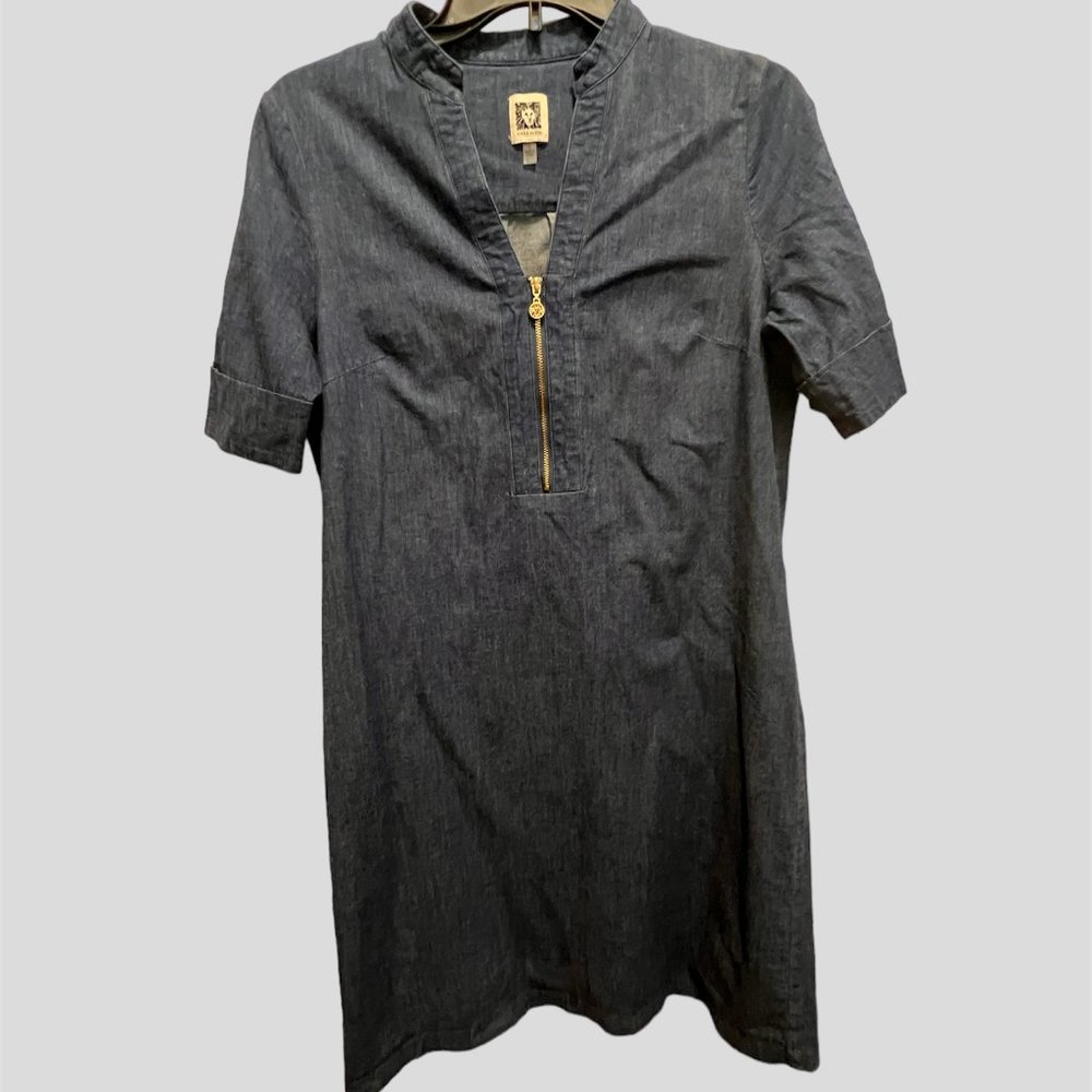 Anne Klein size 4 denim short sleeve lightweight dress